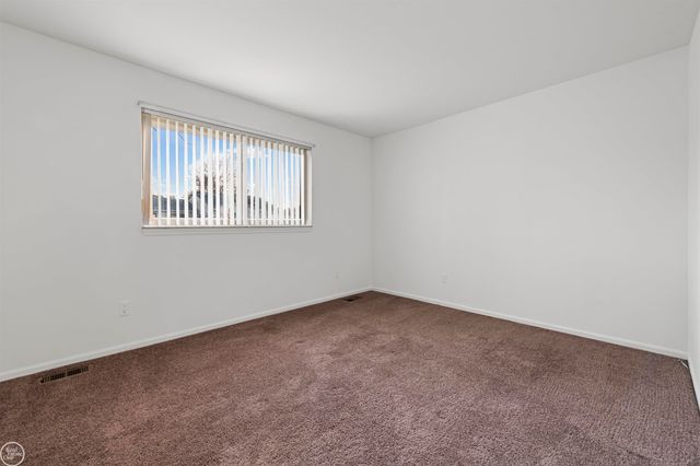 16996 Cristina Ct. Court, Mount Clemens, MI 48038