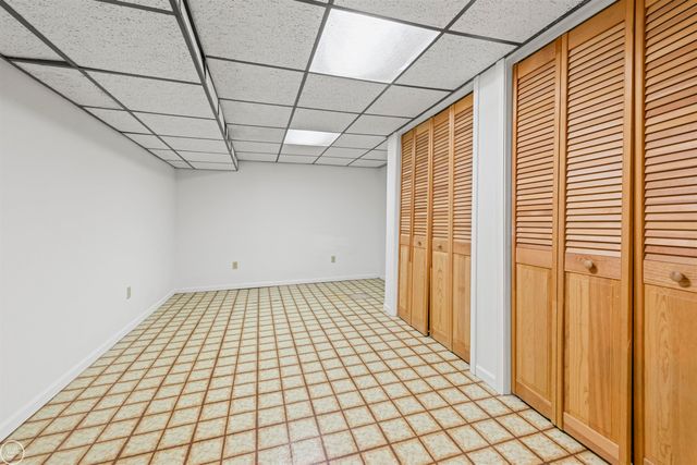 16996 Cristina Ct. Court, Mount Clemens, MI 48038