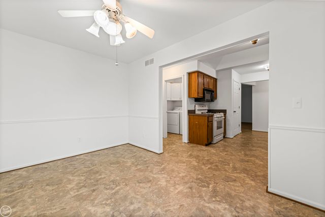 16996 Cristina Ct. Court, Mount Clemens, MI 48038