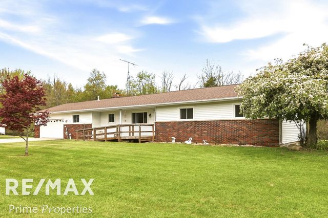 4301 Curtis Road, Bridgeport Twp, MI 48415