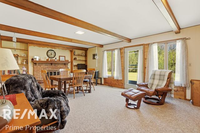 4301 Curtis Road, Bridgeport Twp, MI 48415