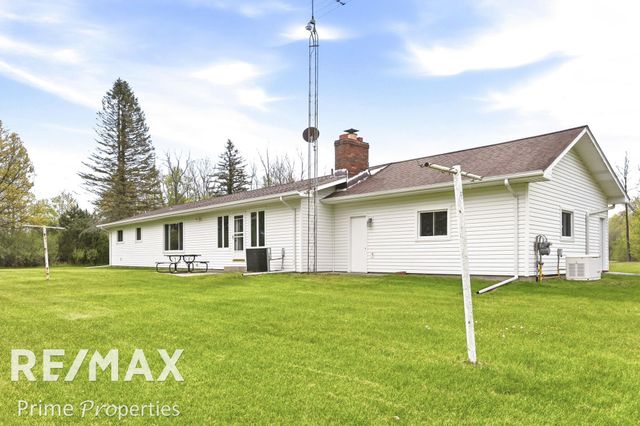 4301 Curtis Road, Bridgeport Twp, MI 48415