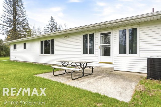 4301 Curtis Road, Bridgeport Twp, MI 48415