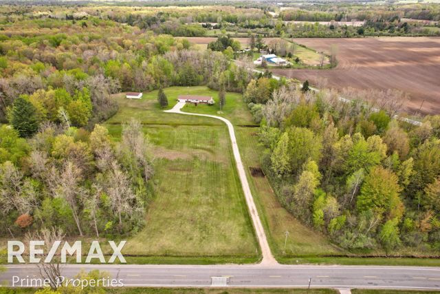 4301 Curtis Road, Bridgeport Twp, MI 48415