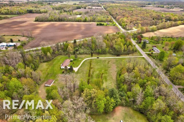 4301 Curtis Road, Bridgeport Twp, MI 48415
