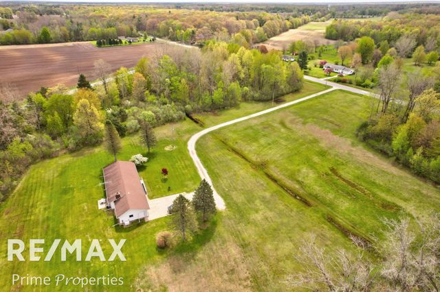 4301 Curtis Road, Bridgeport Twp, MI 48415