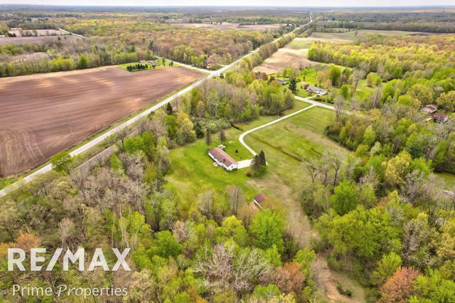 4301 Curtis Road, Bridgeport Twp, MI 48415
