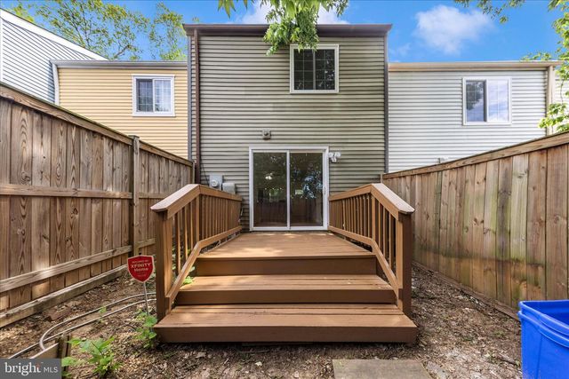19453 BREEZEDALE LN, Germantown, MD 20876