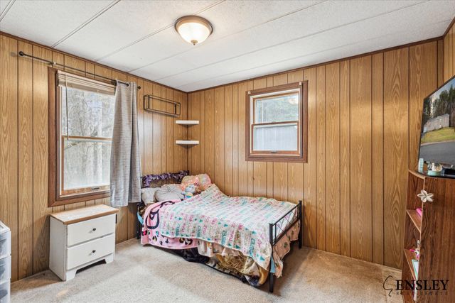 8901 W Suwanee Trail, Howard City, MI 49329