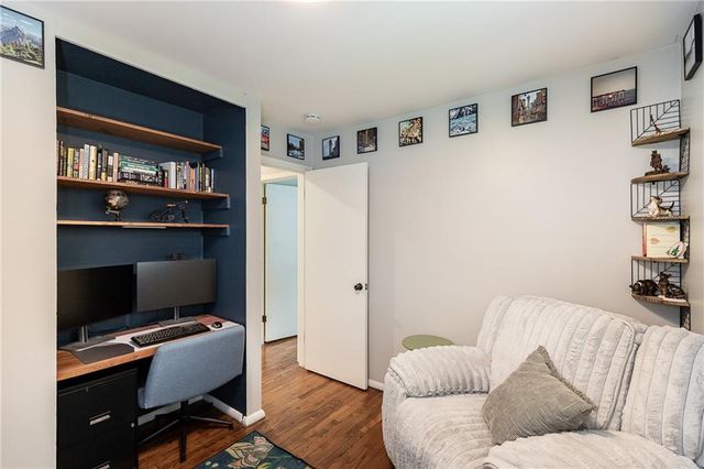 6306 W 77th Terrace, Prairie Village, KS 66204