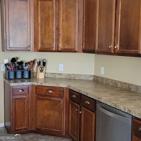 17 Club House Drive, Savannah, GA 31419