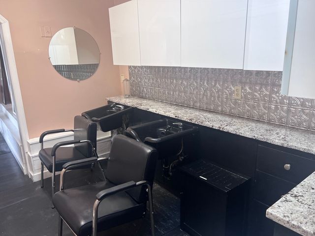 1574 Main Str, Brockton, MA 02301