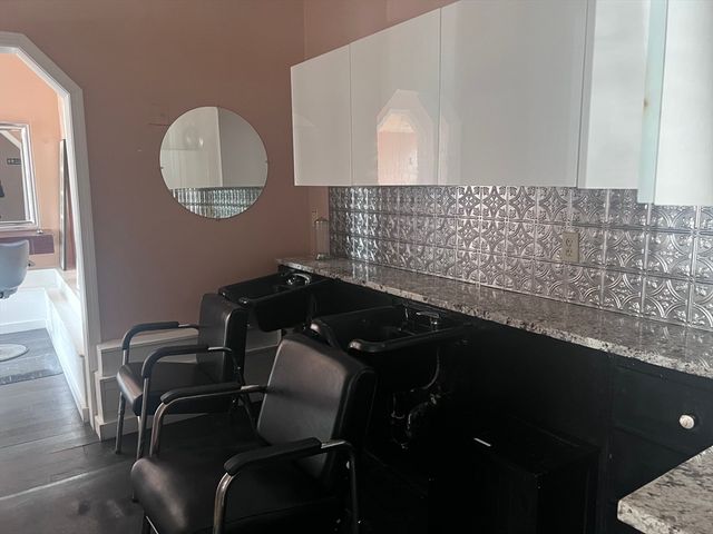 1574 Main Str, Brockton, MA 02301