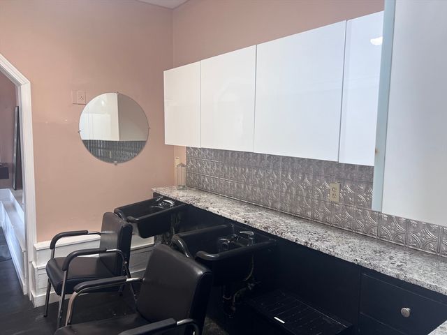 1574 Main Str, Brockton, MA 02301