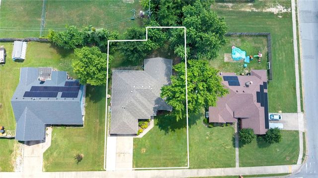1245 Dick Smith Street, Springdale, AR 72764