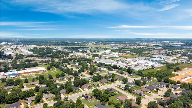 1245 Dick Smith Street, Springdale, AR 72764