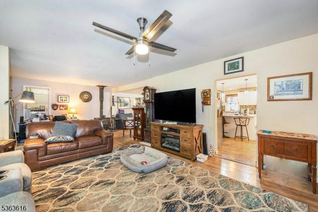 42 Pond School Rd, Wantage Twp., NJ 07461