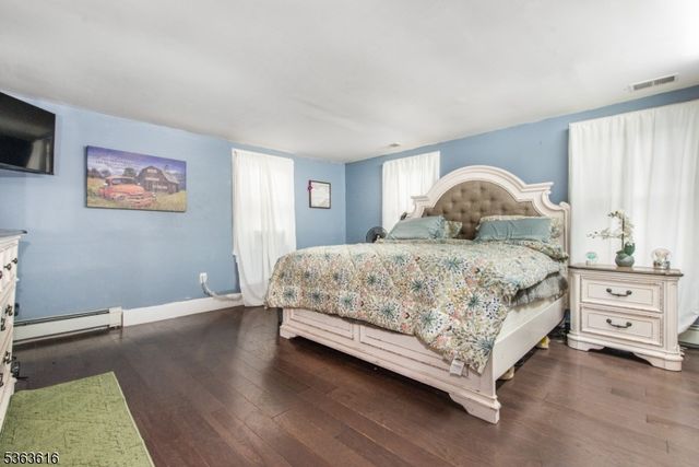 42 Pond School Rd, Wantage Twp., NJ 07461