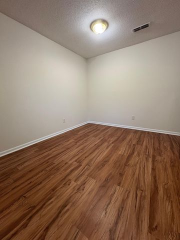 5101 N Moore Lane A, Chattanooga, TN 37411