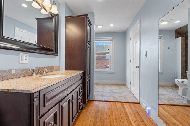 12 Lowell Place 1, Waltham, MA 02453