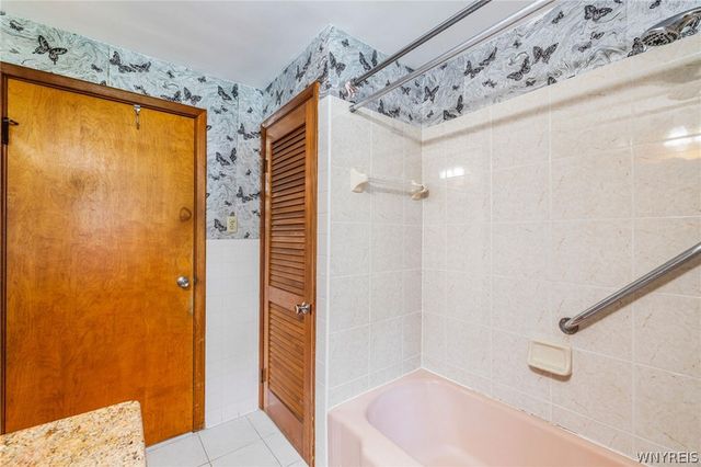501 Lein Road, West Seneca, NY 14224