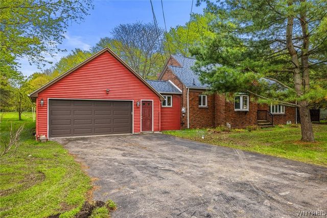 501 Lein Road, West Seneca, NY 14224