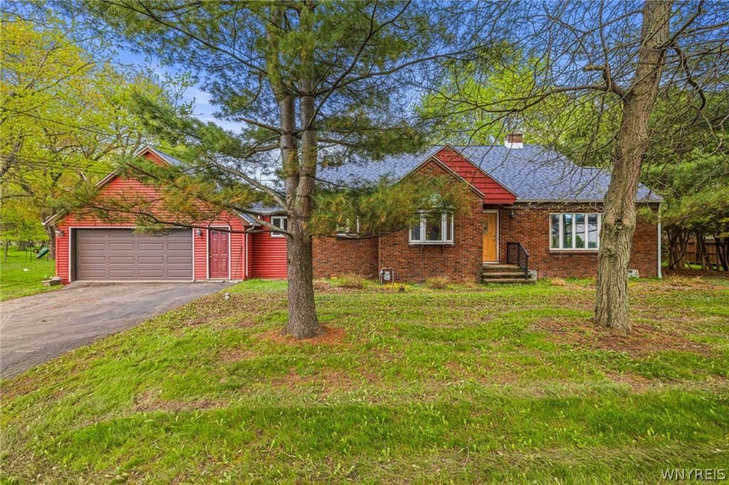 501 Lein Road, West Seneca, NY 14224