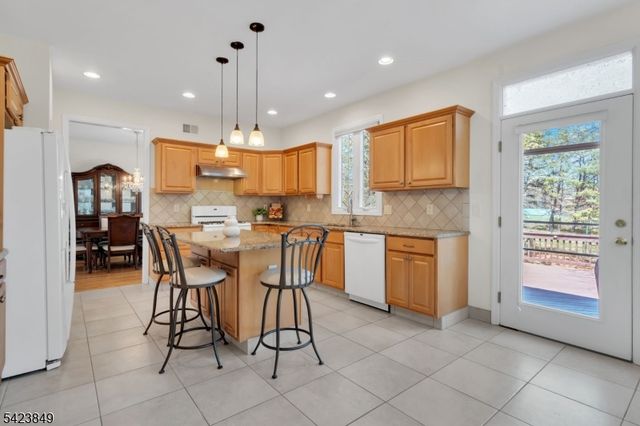 64 Bradley Ln, Bridgewater Twp., NJ 08807