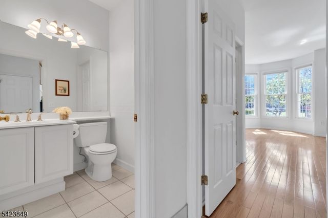 64 Bradley Ln, Bridgewater Twp., NJ 08807