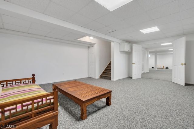 64 Bradley Ln, Bridgewater Twp., NJ 08807