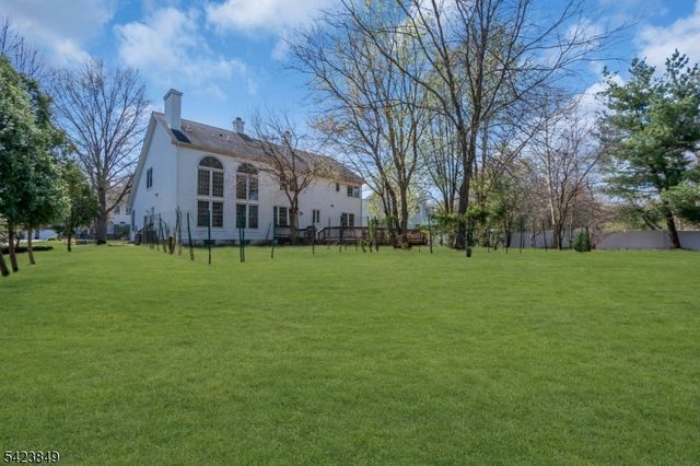64 Bradley Ln, Bridgewater Twp., NJ 08807
