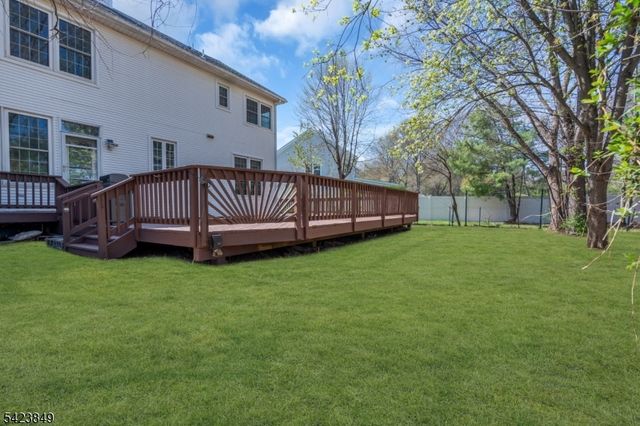 64 Bradley Ln, Bridgewater Twp., NJ 08807
