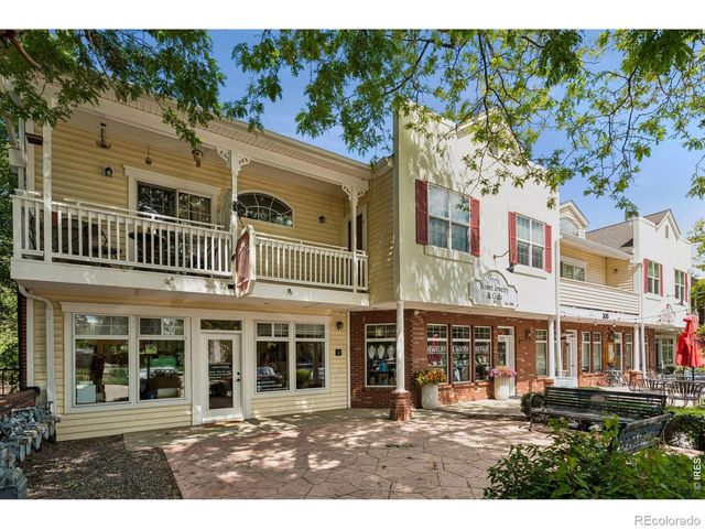 8099 Meadowdale Square, Niwot, CO 80503