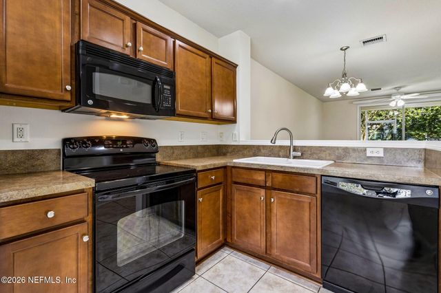 11445 SUMMERVIEW Circle, Jacksonville, FL 32256