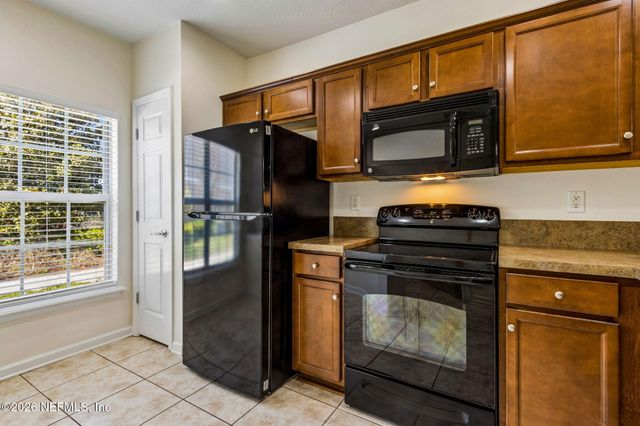 11445 SUMMERVIEW Circle, Jacksonville, FL 32256