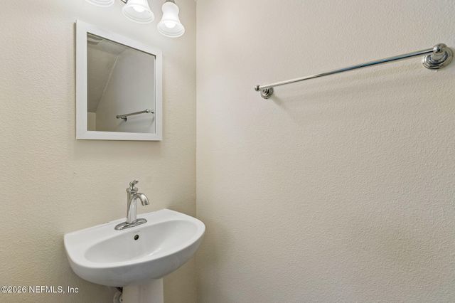 11445 SUMMERVIEW Circle, Jacksonville, FL 32256