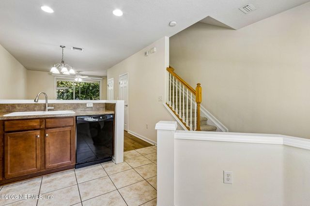 11445 SUMMERVIEW Circle, Jacksonville, FL 32256