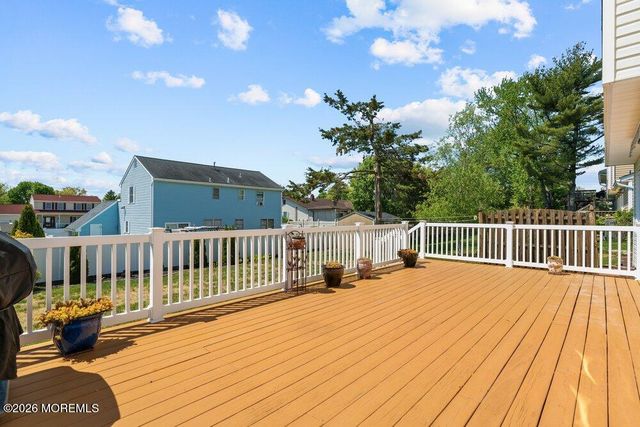 51 Cypress Road, Toms River, NJ 08753