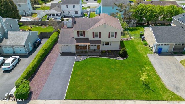 51 Cypress Road, Toms River, NJ 08753
