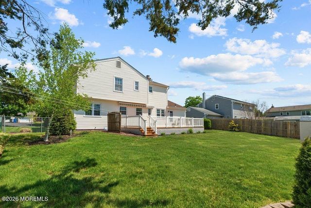 51 Cypress Road, Toms River, NJ 08753