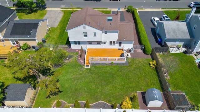 51 Cypress Road, Toms River, NJ 08753