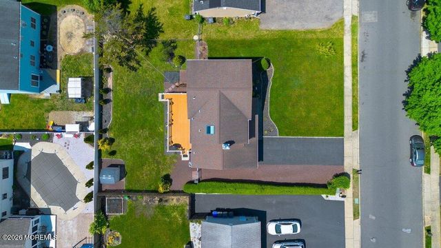 51 Cypress Road, Toms River, NJ 08753
