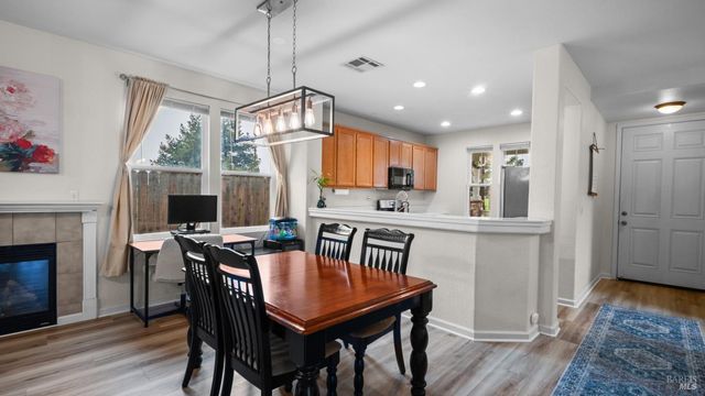 750 Harbor Park Dr, Suisun City, CA 94585