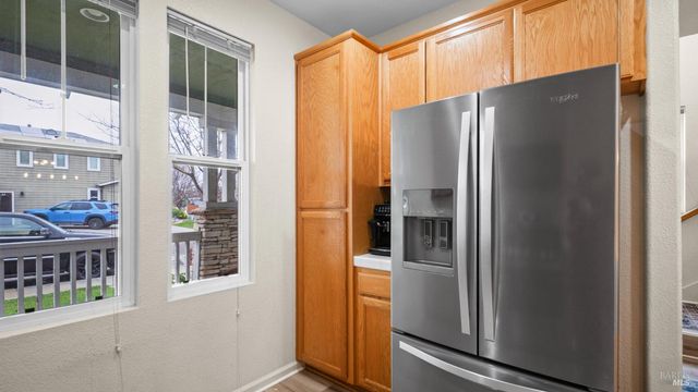 750 Harbor Park Dr, Suisun City, CA 94585