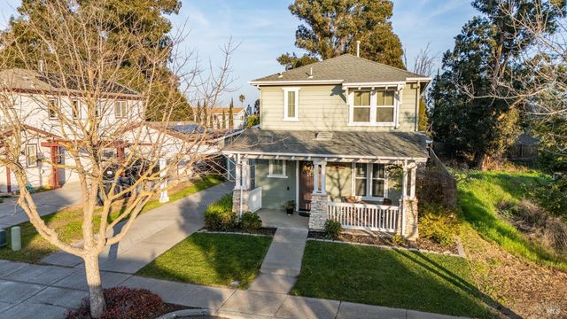 750 Harbor Park Dr, Suisun City, CA 94585