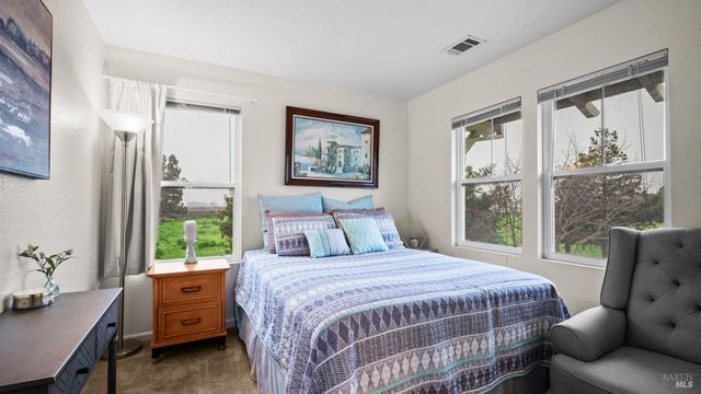 750 Harbor Park Dr, Suisun City, CA 94585