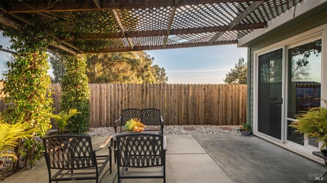 750 Harbor Park Dr, Suisun City, CA 94585