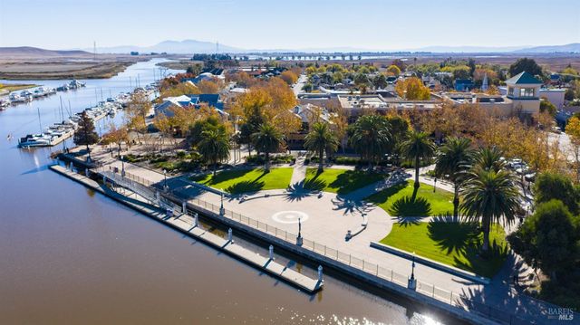 750 Harbor Park Dr, Suisun City, CA 94585