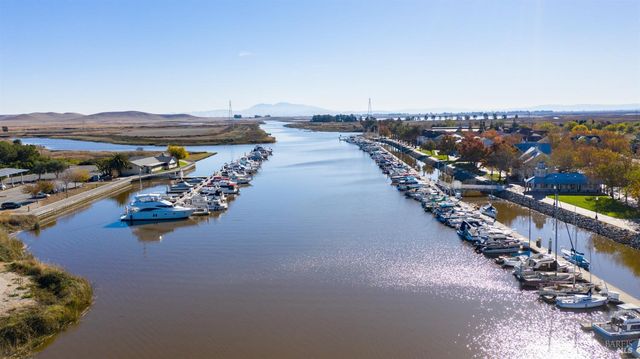 750 Harbor Park Dr, Suisun City, CA 94585