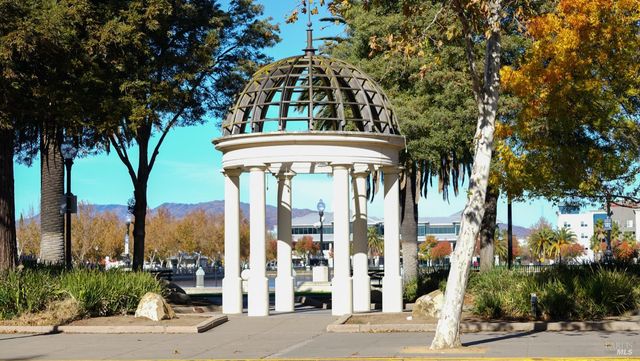 750 Harbor Park Dr, Suisun City, CA 94585